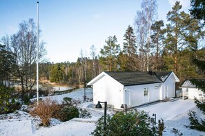 Exterior - Seaside Serenity, Modern Family Retreat (Värmdö)