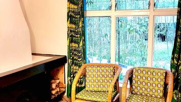 Twin Room, Mountain View | Living area | Printers