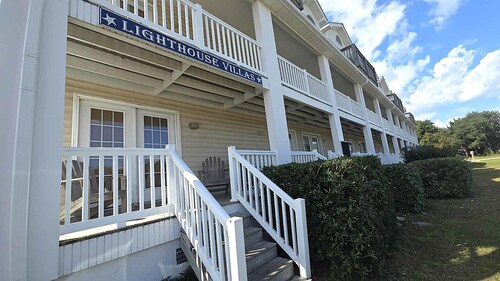 Half Shell Cottage: Conveniently Located I Newly Remodeled