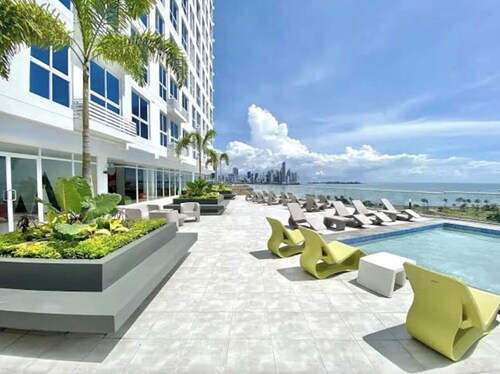 Studio Apartment with Ocean View