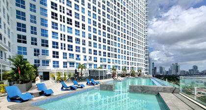 Studio Apartment with Ocean View