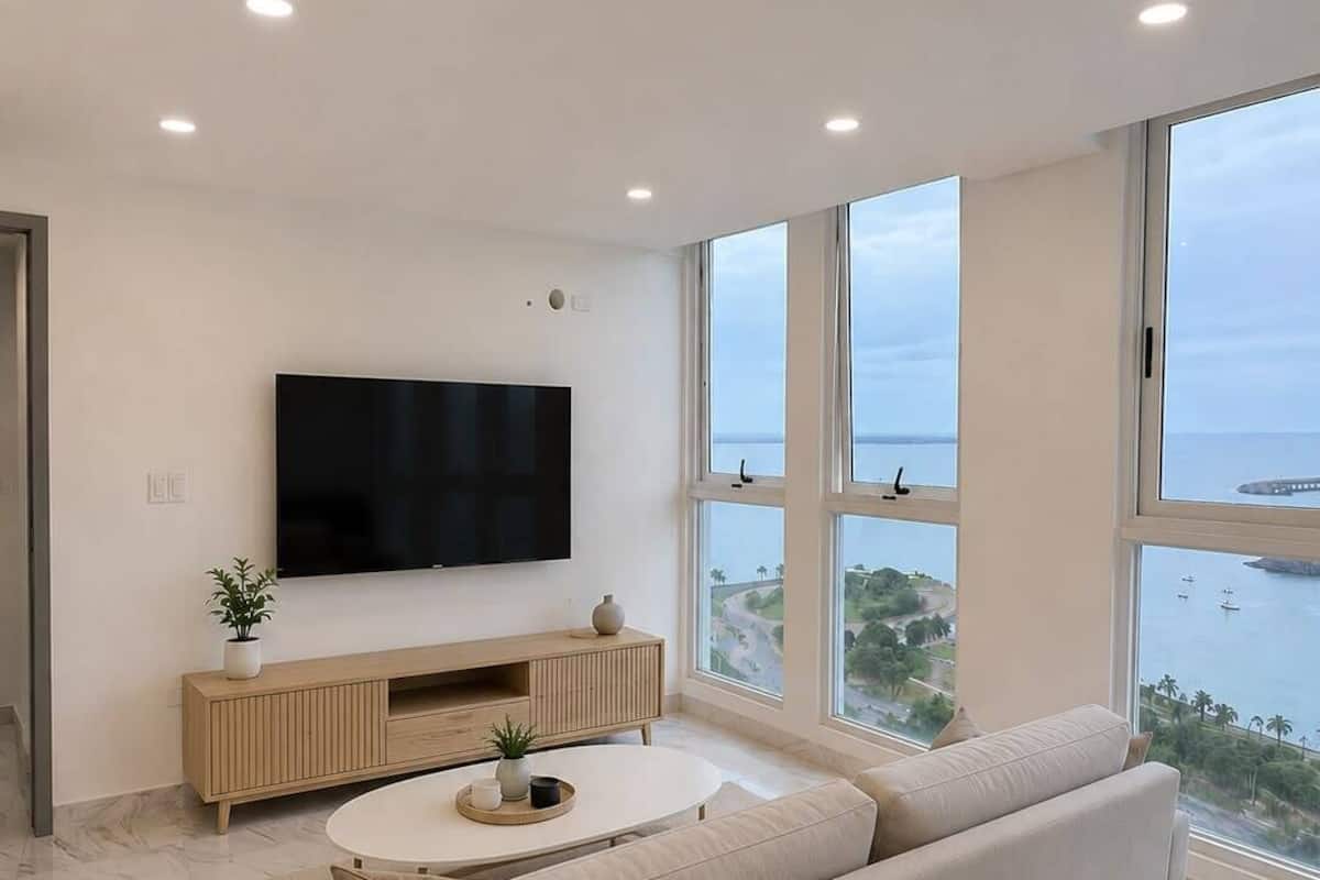Panoramic Apartment, Ocean View | Minibar, individually decorated, individually furnished