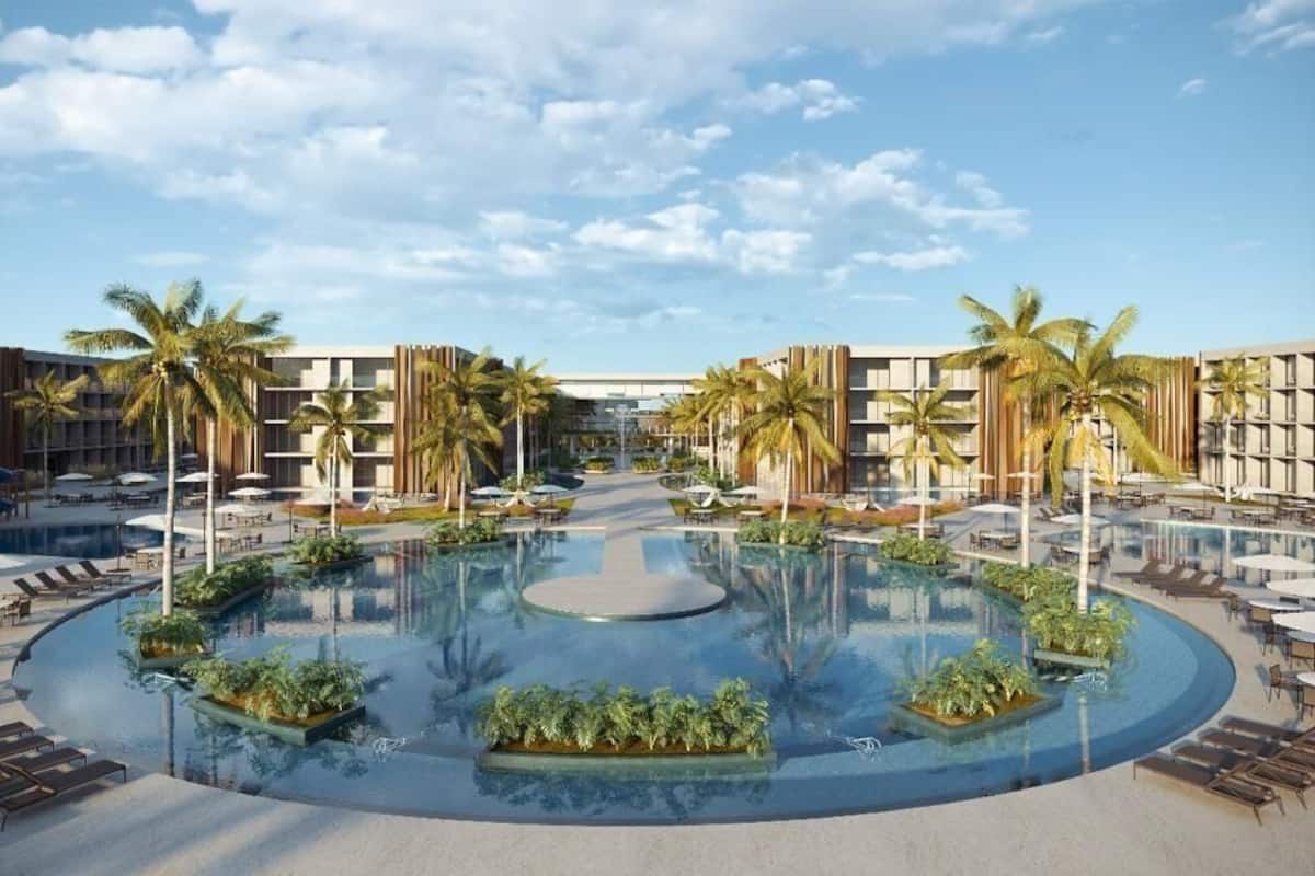 Doppia Luxury, balcone, vista mare parziale | Piscina | 6 piscine all'aperto, cabine incluse nel prezzo, lettini