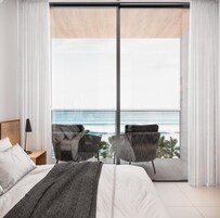 Quarto casal superluxo | Cofres nos quartos, escrivaninha, Wi-Fi de cortesia