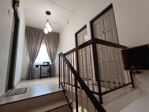 House, 4 Bedrooms, Balcony, Mountain View | Blackout drapes, iron/ironing board, free WiFi - Grey Fantasy Homes SunwayWaterThemePark (Ipoh)