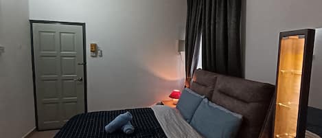 Blackout curtains, iron/ironing board, free WiFi