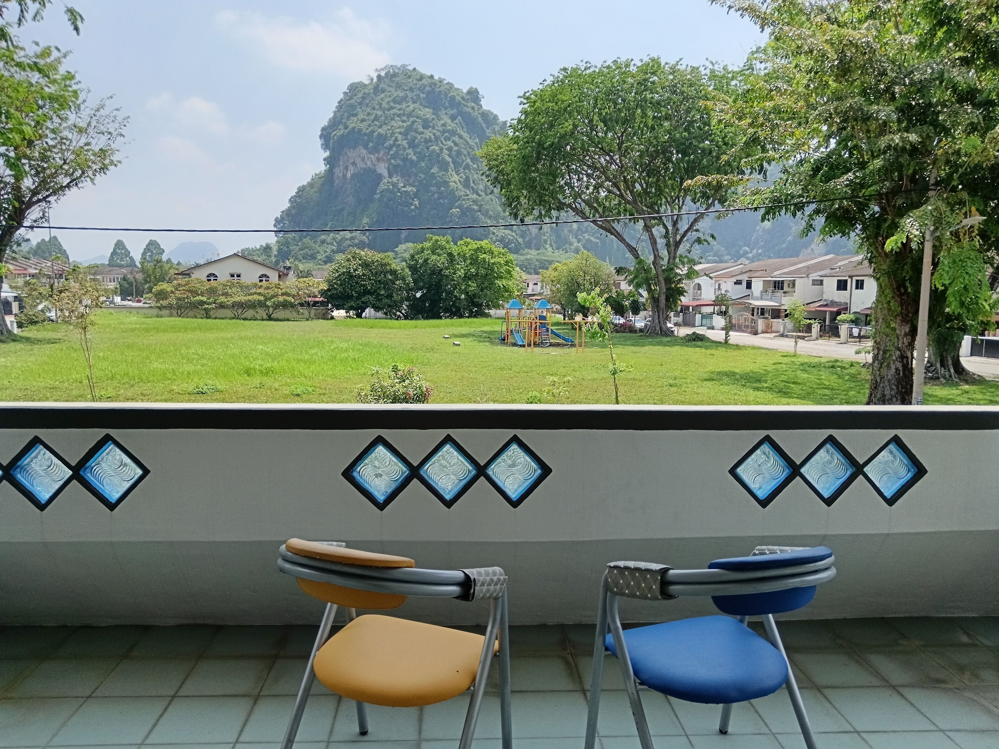 Blackout curtains, iron/ironing board, free WiFi