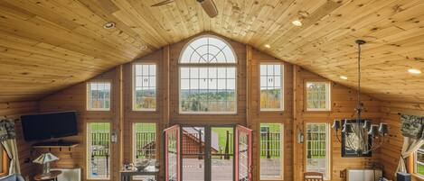 TV connectée, lecteur de DVD, chaîne hi-fi