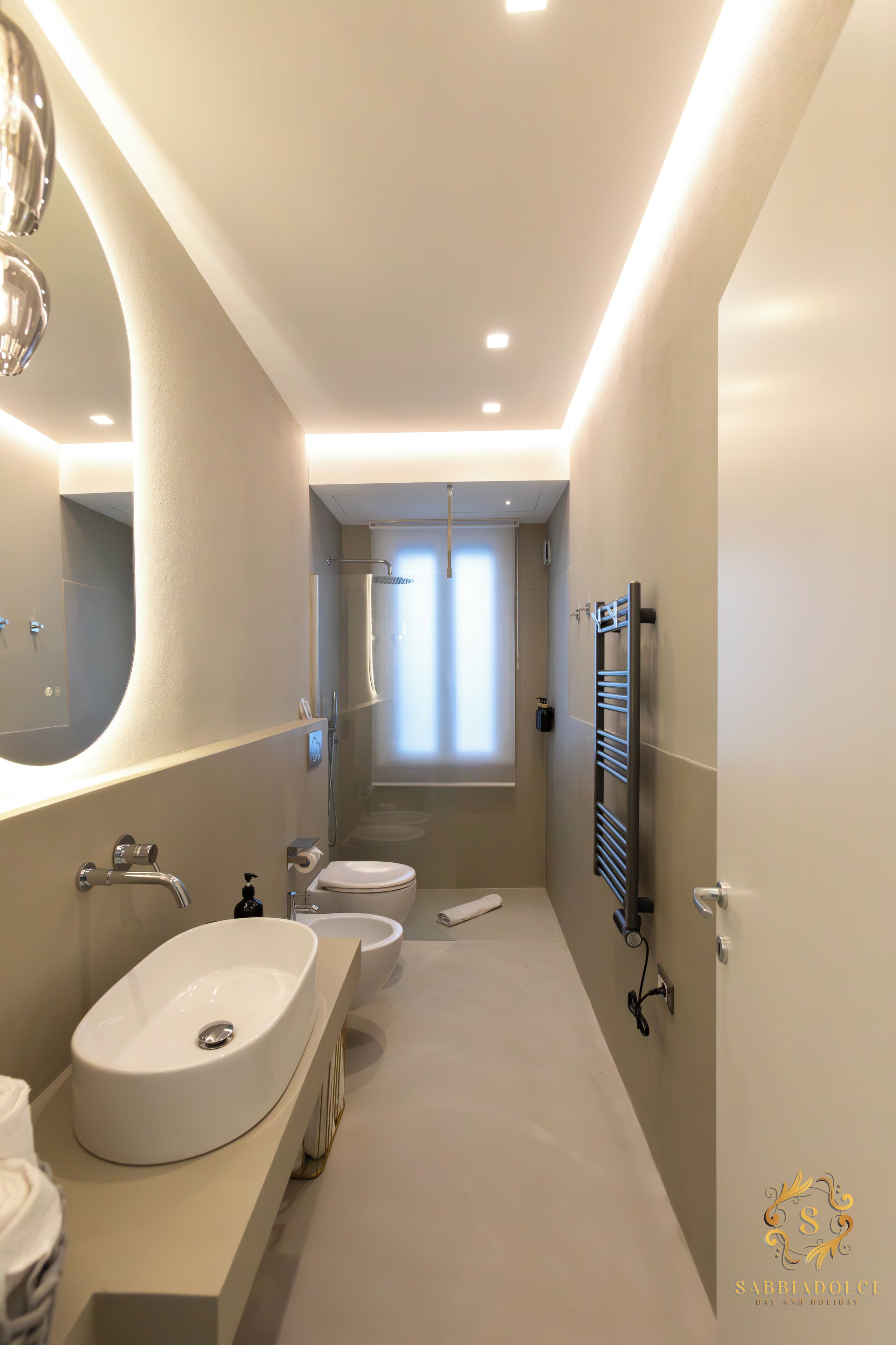 Dusche, Haartrockner, Bidet, Handtücher