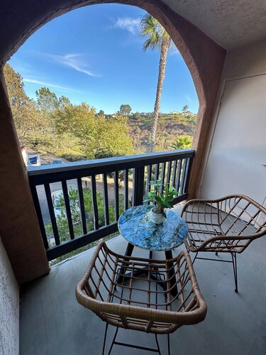 Resort-like Coastal Condo in UTC/La Jolla