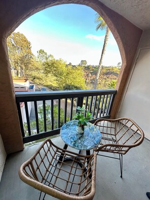 Property grounds - Resort-like Coastal Condo in UTC/La Jolla (San Diego)