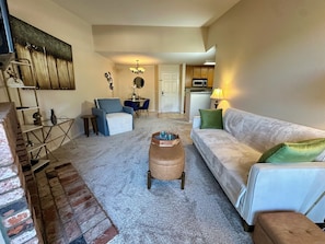 Fireplace - Resort-like Coastal Condo in UTC/La Jolla (San Diego)