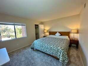 1 bedroom, desk, iron/ironing board, free WiFi