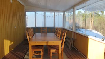 Deluxe House, 2 Bedrooms, Air conditioning, Lake View | Terrace/patio