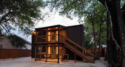 Modern Cabin Mins from TU, Downtown, Expo, St John and HIlcrest - upstairs