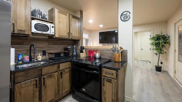 Mikrowelle, Ofen, Herdplatte, GeschirrspĂŒler