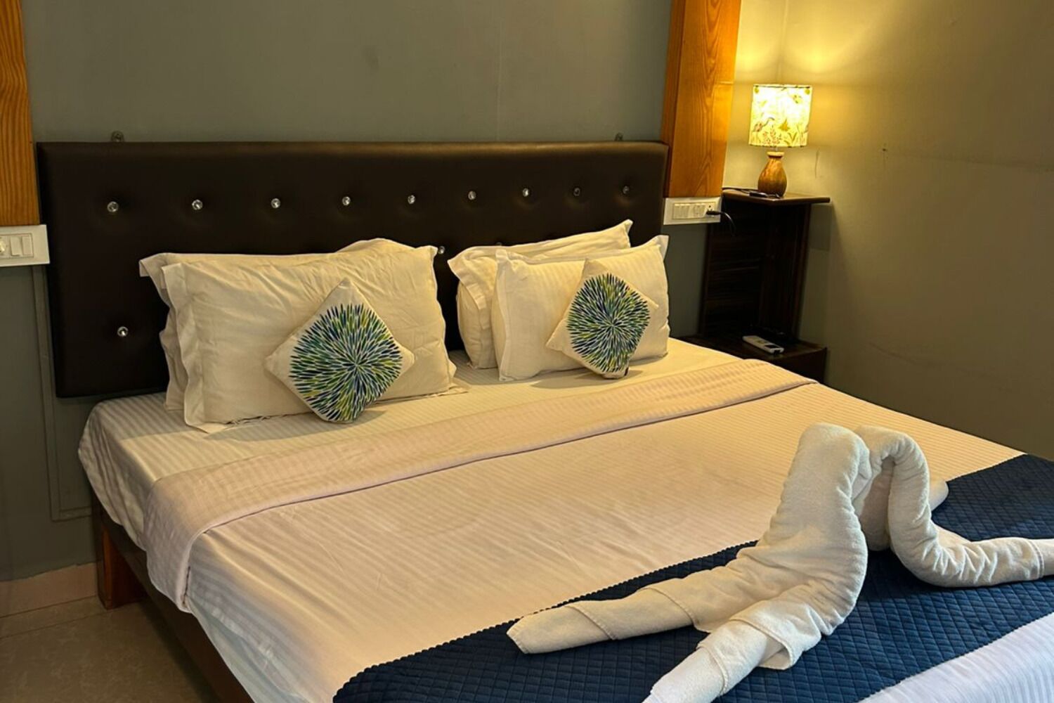 Deluxe Double Room, Garden View | Premium bedding, free WiFi, bed sheets