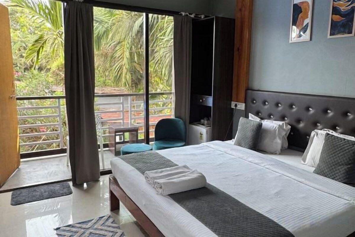 Ropa de cama de alta calidad, cortinas opacas, camas supletorias