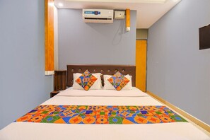 Room amenity - YogiTree Beach Resort & Cafe  (Morjim)