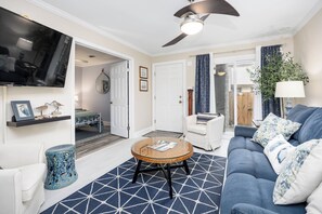 2 Schlafzimmer, Bügeleisen/Bügelbrett, Reisekinderbett, kostenloses WLAN