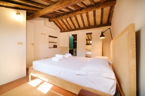 4 Schlafzimmer, Bügeleisen/Bügelbrett, Reisekinderbett, kostenloses WLAN