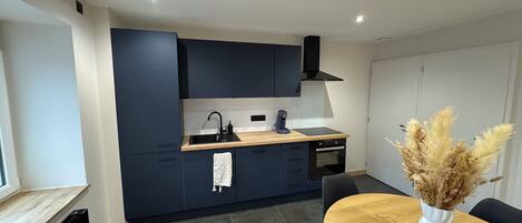 Mikrowelle, Ofen, Herdplatte, GeschirrspĂŒler