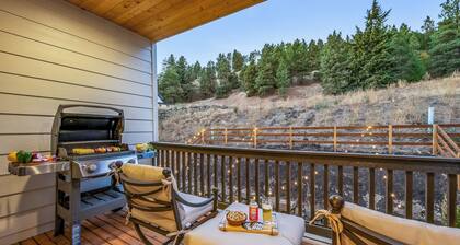 Luxury Family Escape - Hot Tub, Game Room & Bunk Room Near Suncadia