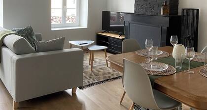 The Central Square apartment. Pets welcome!