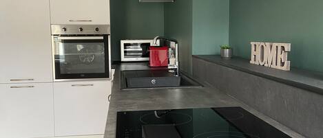 Microwave, oven, stovetop, dishwasher