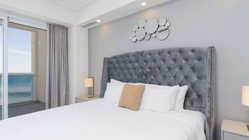 1 bedroom, individually decorated, individually furnished