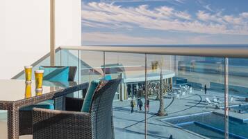 Condo, 1 King Bed with Sofa bed, Balcony, Ocean View (Encantame Towers Velero 303) | Outdoor dining