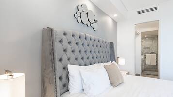 Condo, 1 King Bed with Sofa bed, Balcony, Ocean View (Encantame Towers Velero 303) | 1 bedroom, individually decorated, individually furnished