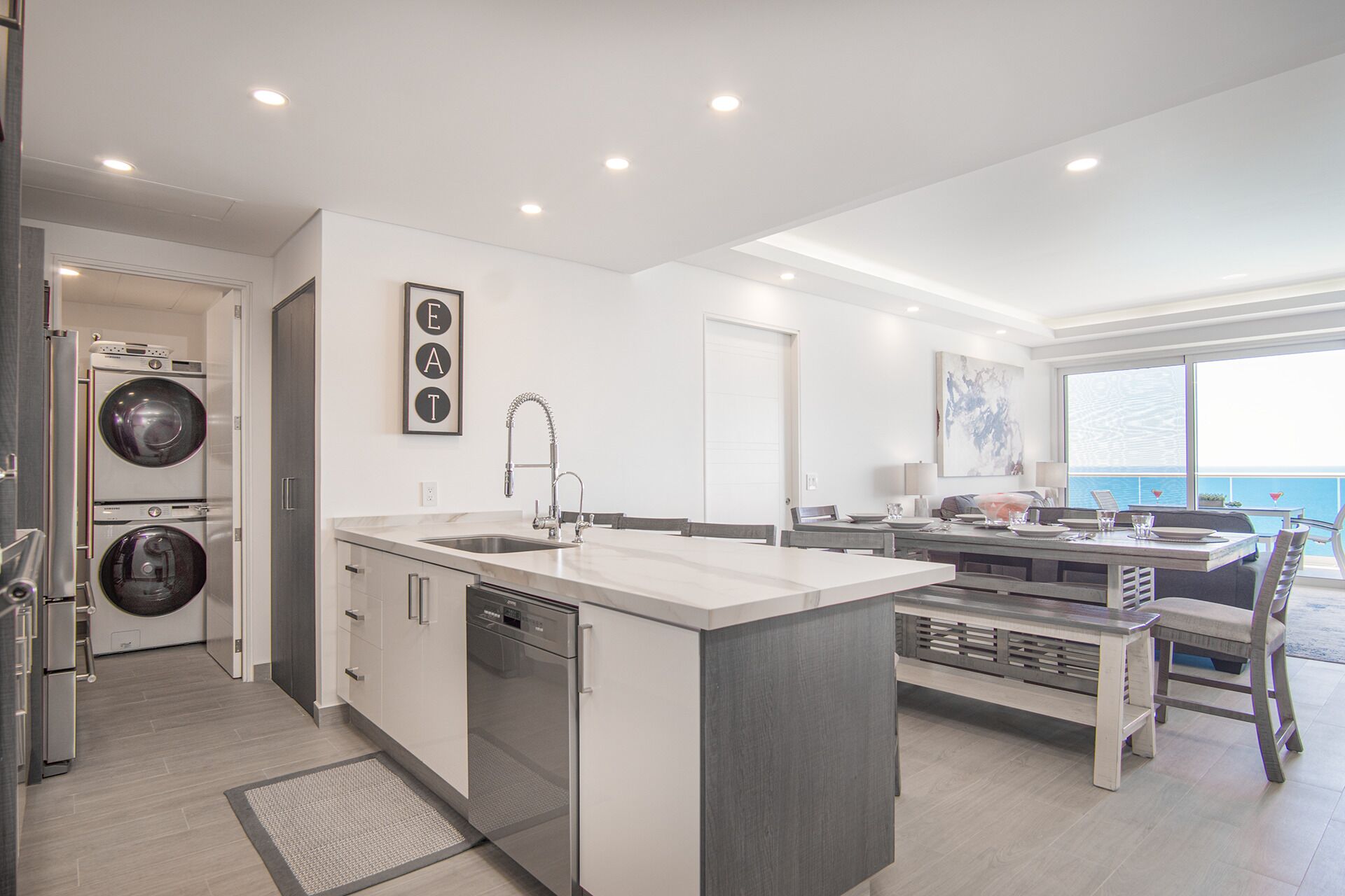 Condo, várias camas, sacada, vista para o oceano (Encantame Towers Velero 2104) | Cozinha privada