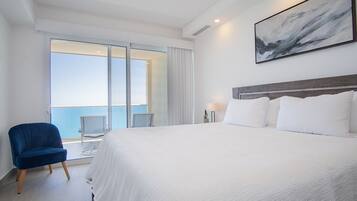 Apartment, Mehrere Betten, Balkon, Meerblick (Encantame Towers Velero 2104) | 2 Schlafzimmer, individuell dekoriert, individuell eingerichtet