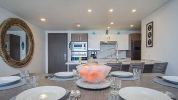 Appartement, Meerdere bedden, balkon, uitzicht op zee (Encantame Towers Velero 2104) | Privékeuken