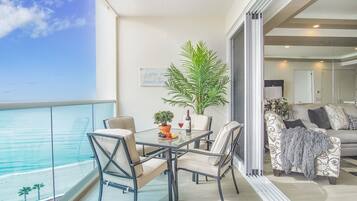 Condo, 1 King Bed with Sofa bed, Balcony, Ocean View (Encantame Towers Verano 1003) | Outdoor dining