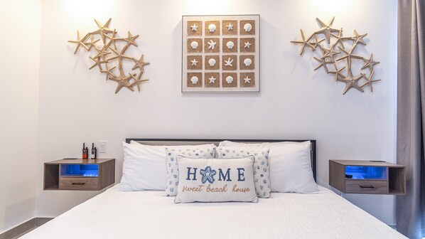 Condo, Multiple Beds, Balcony, Ocean View (Encantame Towers Viento 2104) | 2 bedrooms, individually decorated, individually furnished, bed sheets