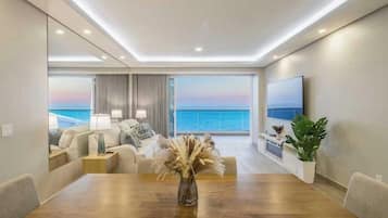 Apartment, Mehrere Betten, Balkon, Meerblick (Encantame Towers Viento 902) | Innenbereich