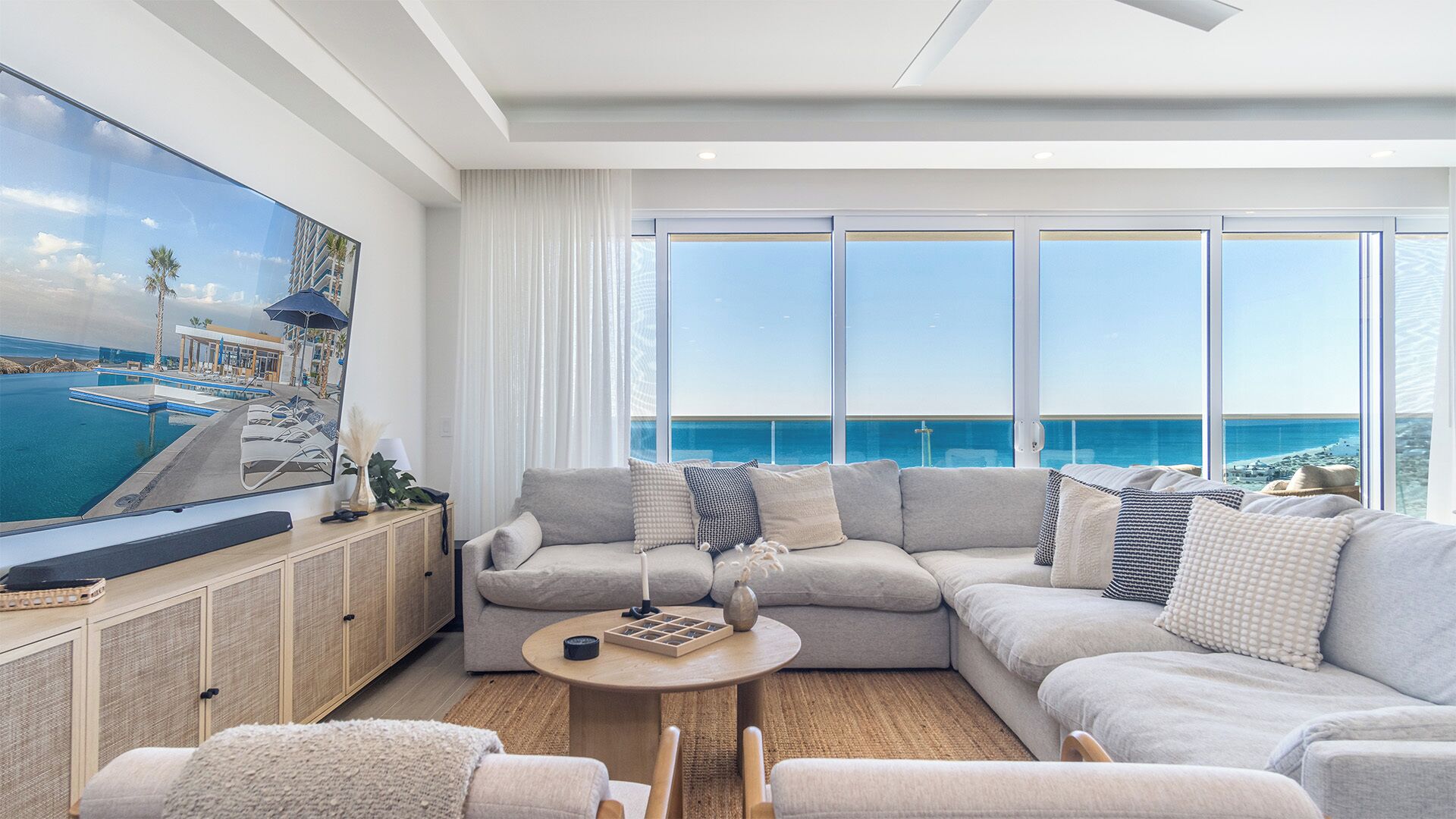 Appart'hôtel, plusieurs lits, balcon, vue océan (Encantame Towers Viento 901) | Coin séjour