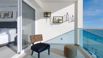 Bloc d'apartaments, diversos llits, balcó, vistes a l'oceà (Encantame Towers Velero 902) | 2 dormitoris, decoració individual i mobiliari individual