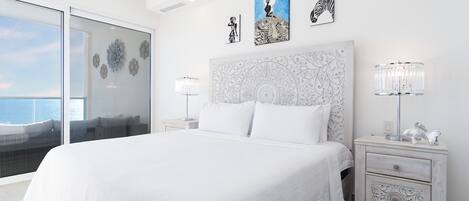 Appartamento, letti multipli, balcone, vista oceano (Encantame Towers Velero 902) | 2 camere, con stile personalizzato, con arredamento individuale