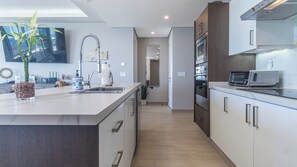 Apartment, Mehrere Betten, Balkon, Meerblick (Encantame Towers Viento 405) | Eigene Küche | Esstisch