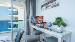 شقة - عدة أسرّة - بشرفة - بمنظر للمحيط (Encantame Towers Verano 2105) | المنشأة من الداخل