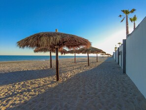 Beach nearby - Sandy Paws 2 Bedroom 2 Bath Ocean Front Encantame Towers C1604 (Puerto Peñasco)