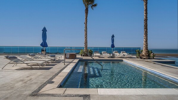 Pool - Amazing 2 Bedroom Beach Front Condominium at Encantame C1102 (Puerto Peñasco)