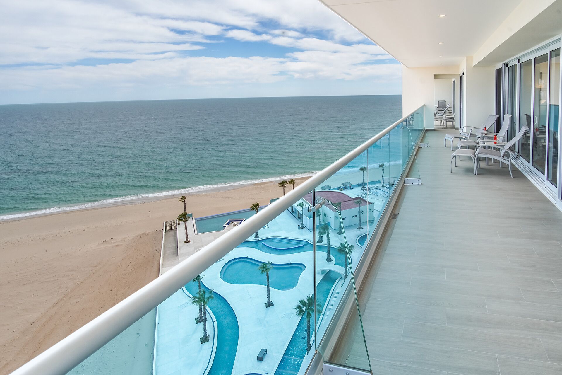 콘도, 침대(여러 개), 발코니, 바다 전망 (Encantame Towers Verano 1001) | 객실에서 보이는 전망