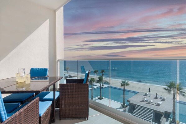Condo, Multiple Beds, Balcony, Ocean View (Encantame Towers Velero 402) | Outdoor dining