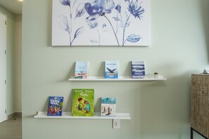 Condo, Berbilang Katil, Balcony, Ocean View (Encantame Towers Verano 802) | Bahagian dalam