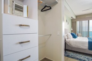 公寓客��房, 多張床, 露台, 海景 (Encantame Towers Verano 802) | 2 間睡房、獨特設計、獨特裝修、床單