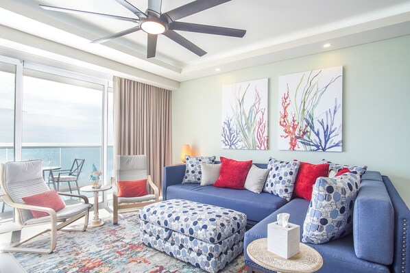 Condo, Berbilang Katil, Balcony, Ocean View (Encantame Towers Verano 802) | Ruang tamu | 42 inci televisyen skrin rata dengan digital 